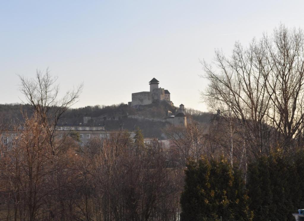 Sport Hotel Ostrov Trenčín Екстериор снимка